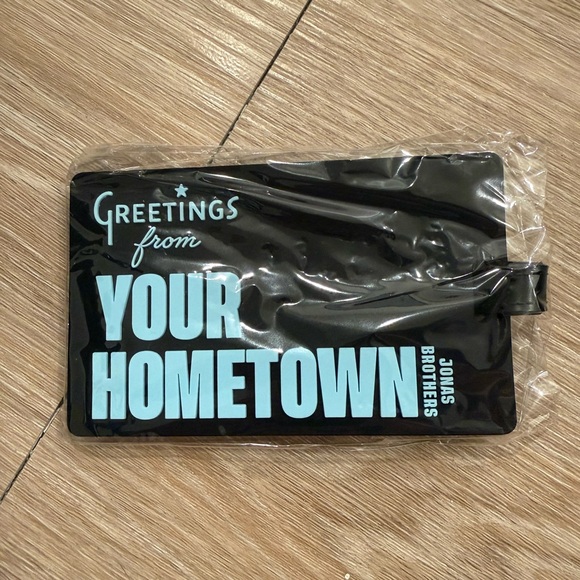 Jonas Brothers Greetings From Your Hometown Tour 2025 VIP Merch BRAND NEW - Picture 2 of 5